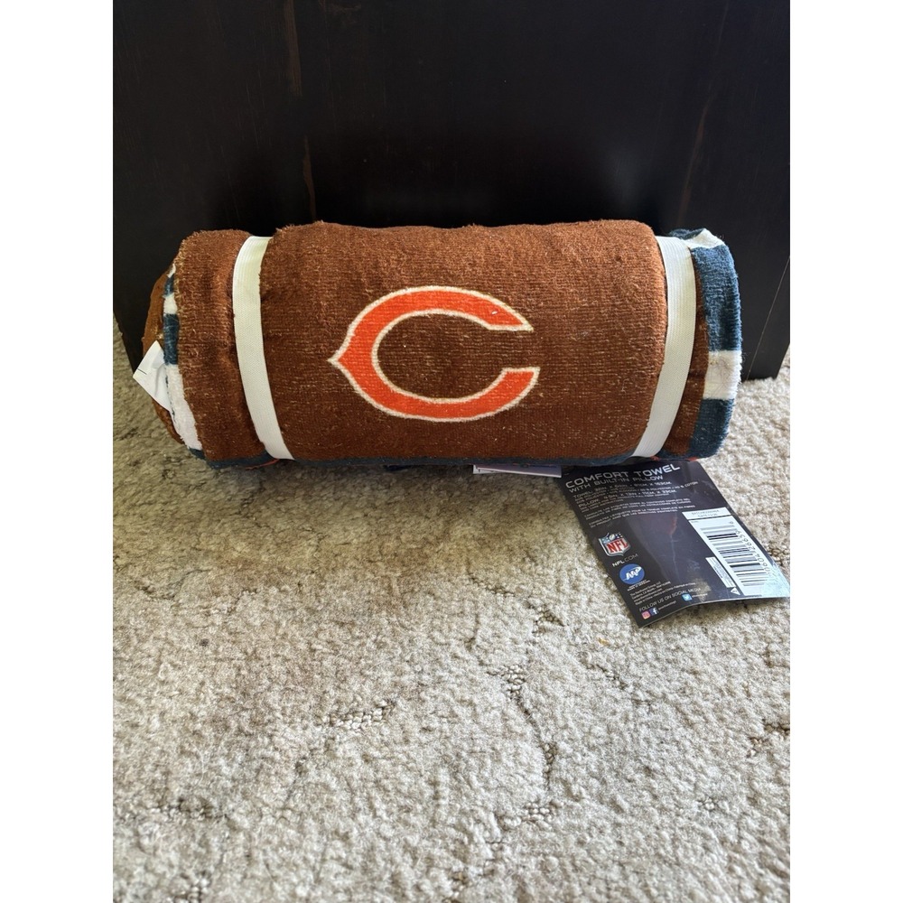 NFL Chicago Bears Comfort Towel With Built-In Pillow 32x64 Rolled NWT
